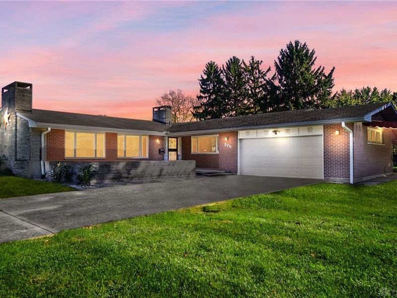 275 E Ankeney Mill Road, Xenia, OH 45385 Photo 2