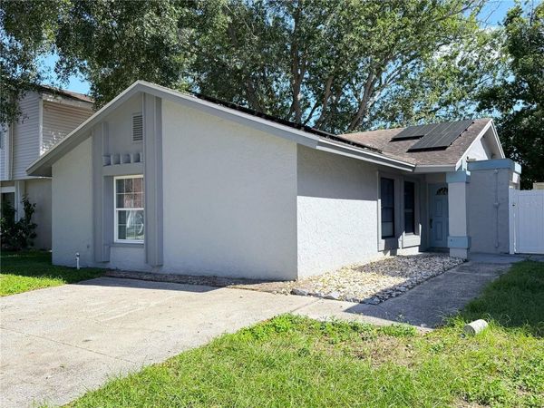 10309 PARKCREST DRIVE , TAMPA, FL 33624