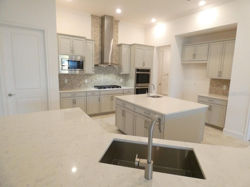 958 Signet Drive, Apollo Beach, FL 33572 Photo