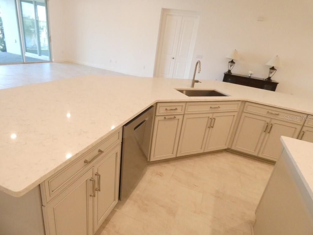 958 Signet Drive, Apollo Beach, FL 33572 Photo