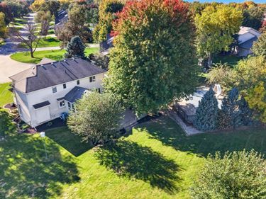 21302 Ridgewood Road Circle, Omaha, NE 68022