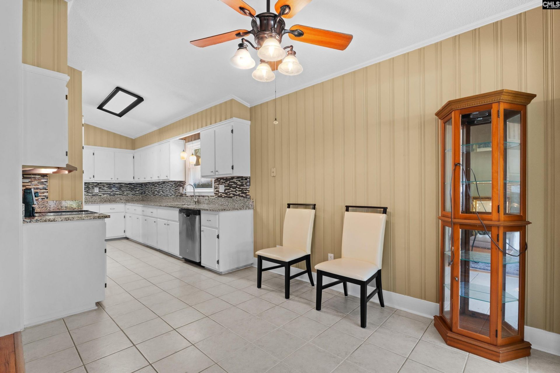 201 Golden Lane  Photo 10