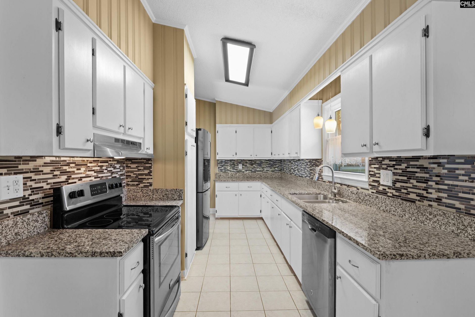 201 Golden Lane  Photo 11