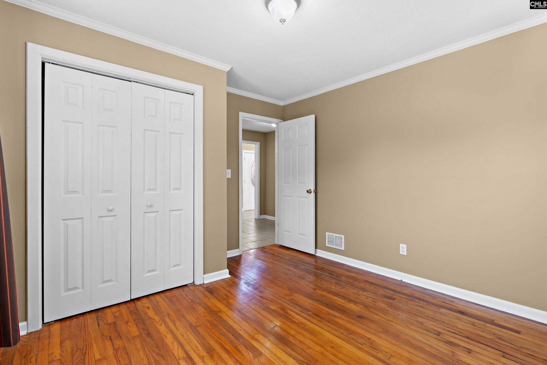 201 Golden Lane  Photo 19