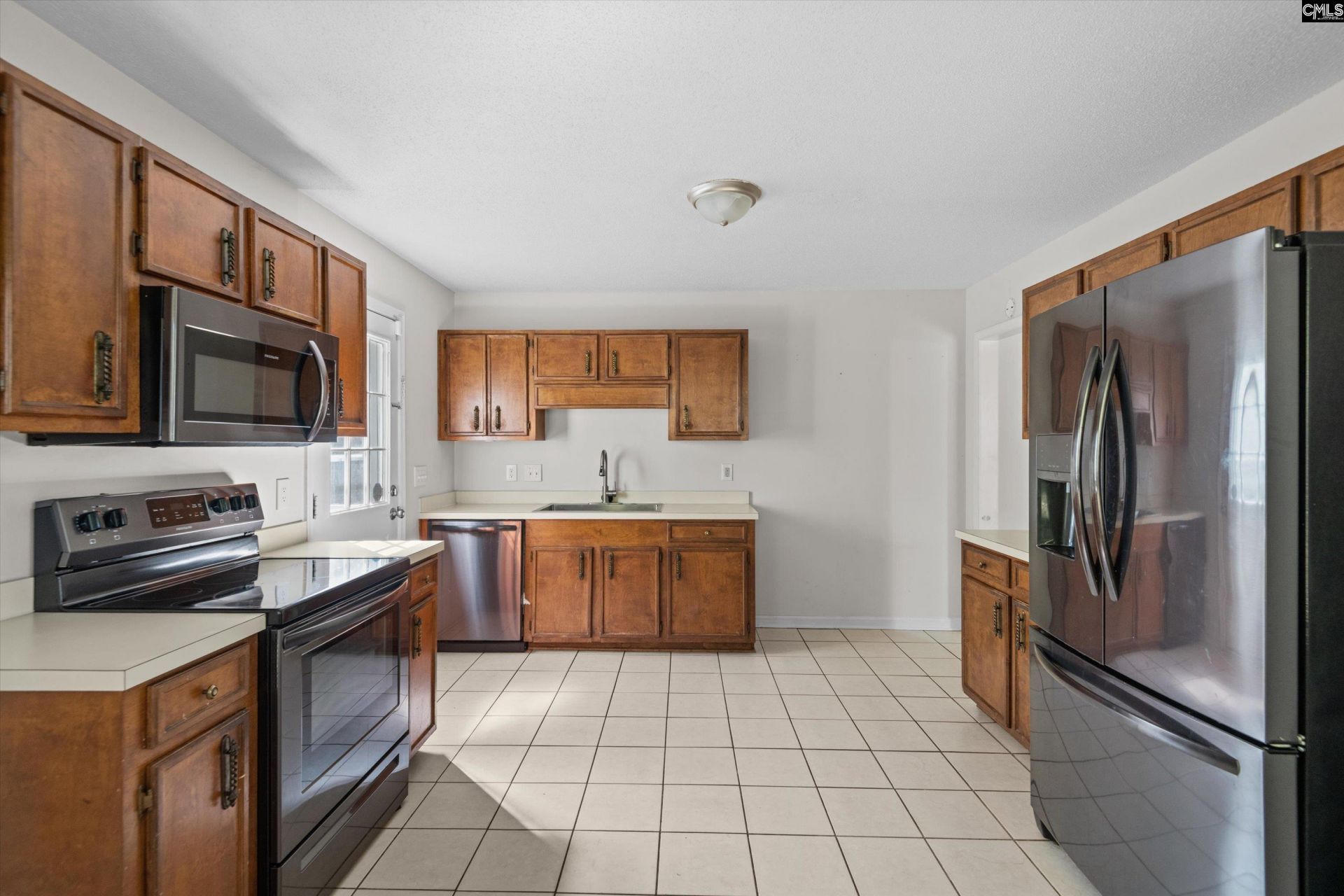 108 Huntwood Trail Photo 10