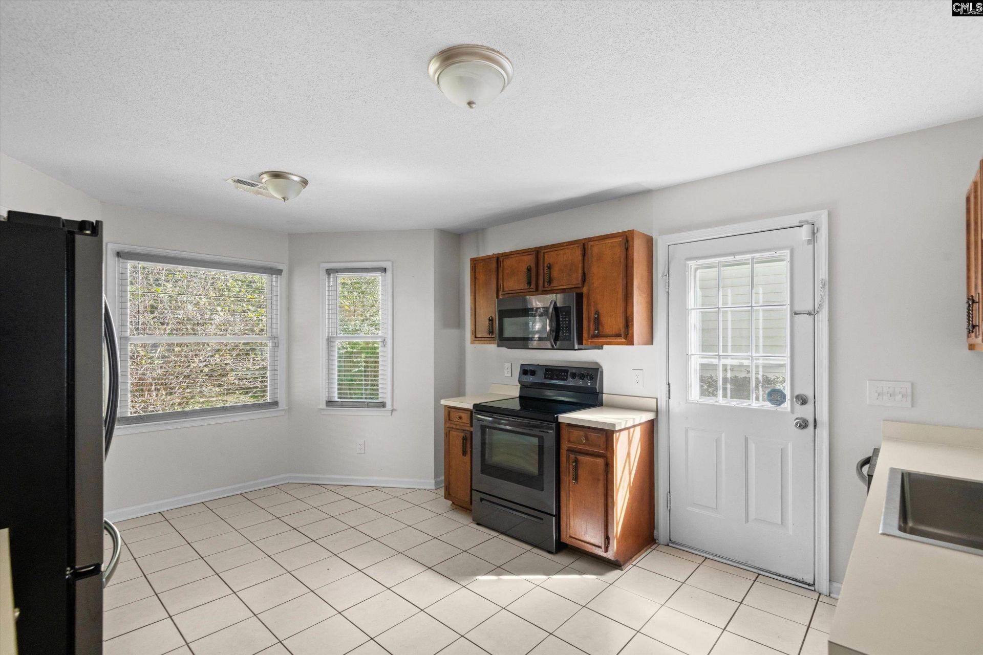 108 Huntwood Trail Photo 12