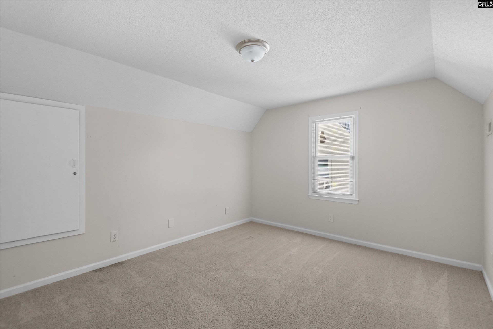 108 Huntwood Trail Photo 22