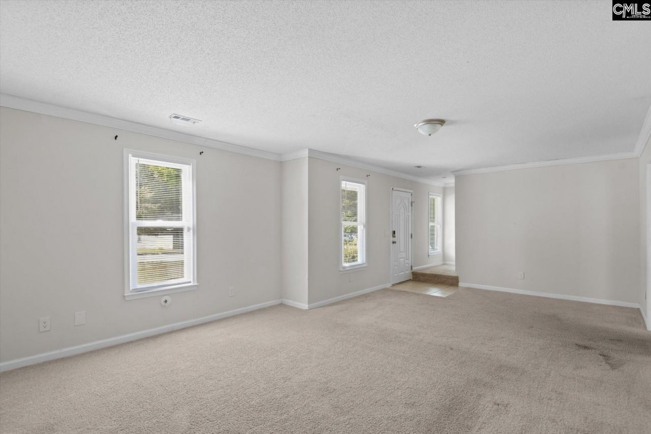 108 Huntwood Trail Photo 5