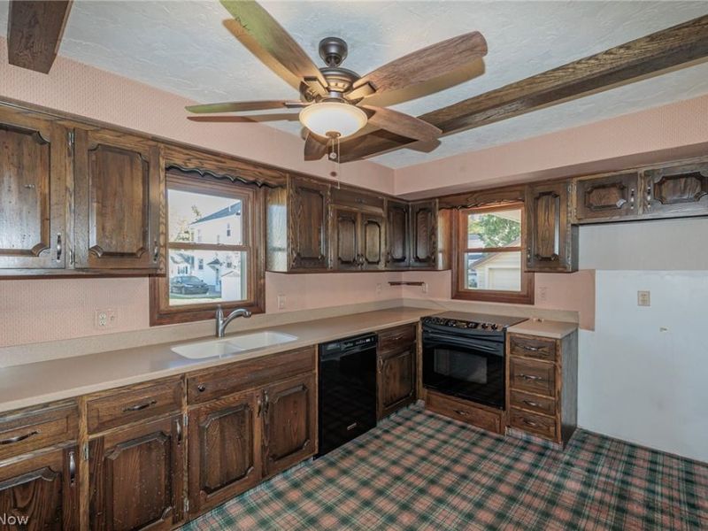 1327 Hillsdale Avenue, Lorain, OH 44052 Photo 17