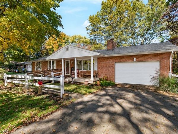 3665 Cranwood Street NW, North Canton, OH 44720