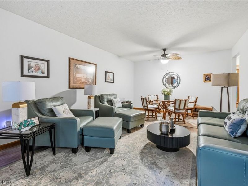 307 Tournament Trail, Cortland, OH 44410 Photo 16