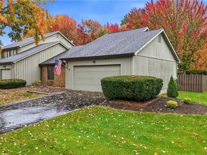 307 Tournament Trail, Cortland, OH 44410 Photo 3