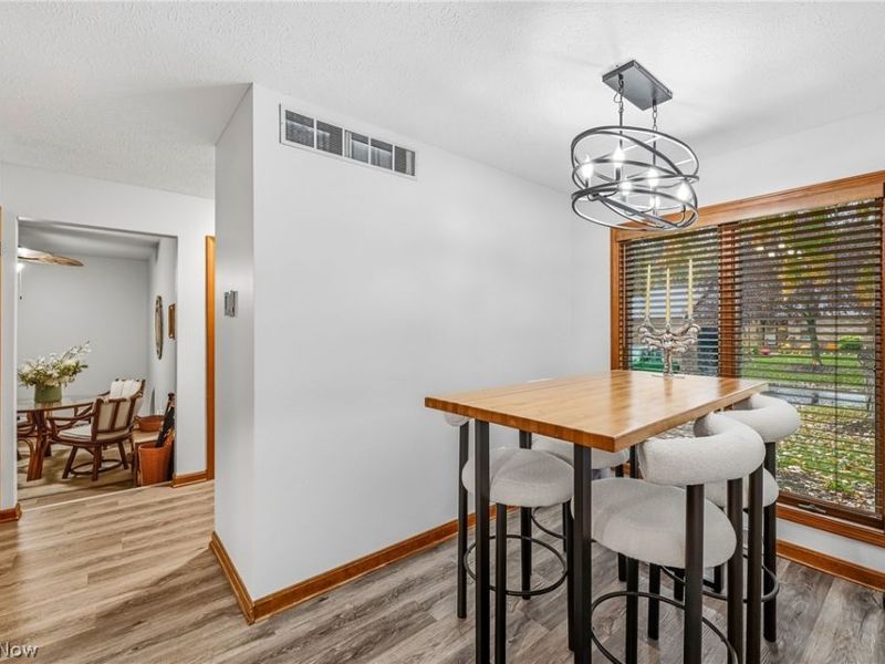 307 Tournament Trail, Cortland, OH 44410 Photo 7