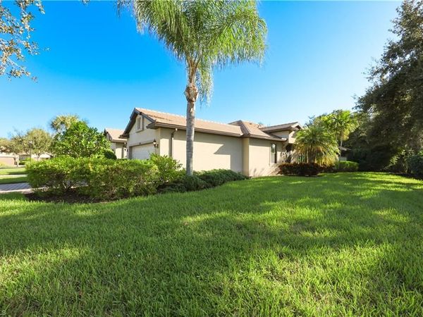 7098 Live Oak DR , NAPLES, FL 34114