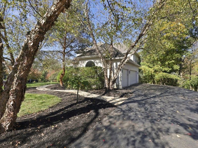 3269 Mccammon Chase Drive, Lewis Center, OH 43035 Photo 3