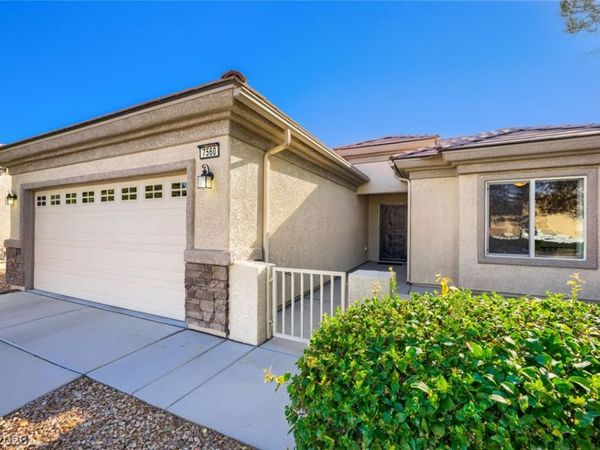 7560 Widewing Drive , North Las Vegas, NV 89084