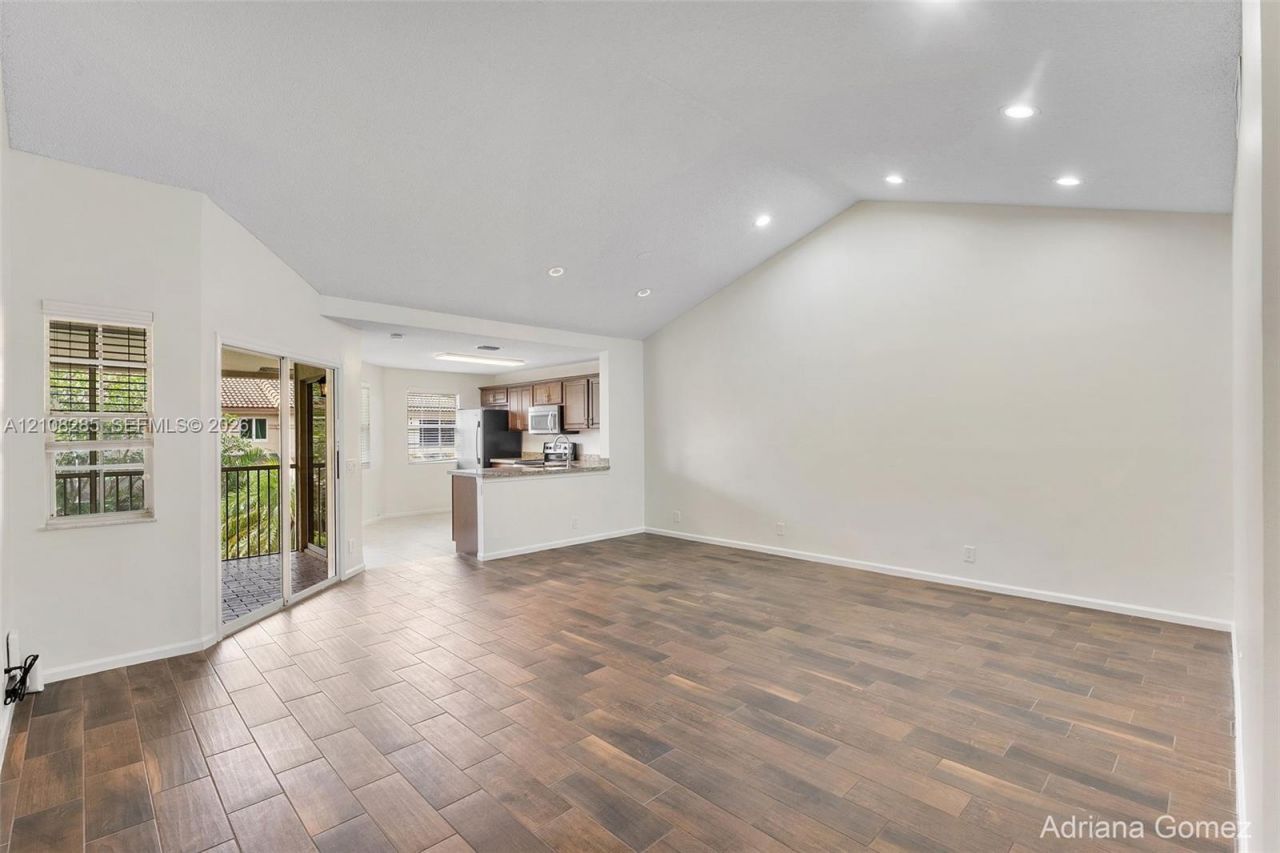 6626 Via Regina, Boca Raton, FL 33433 Photo