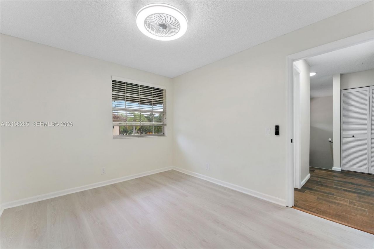 6626 Via Regina, Boca Raton, FL 33433 Photo
