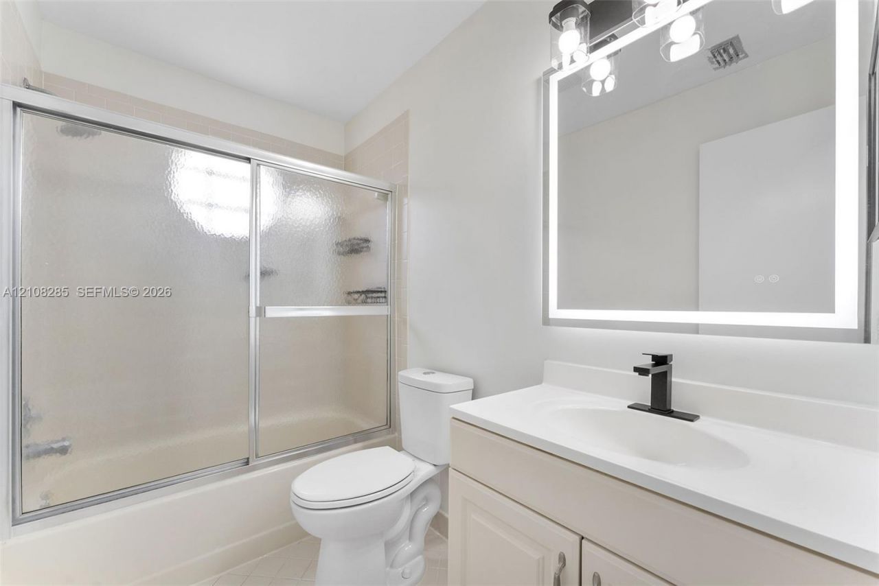6626 Via Regina, Boca Raton, FL 33433 Photo