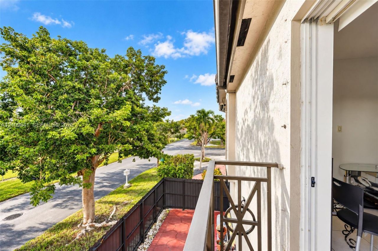 17608 SW 146th Ave , Miami, FL 33177 Photo