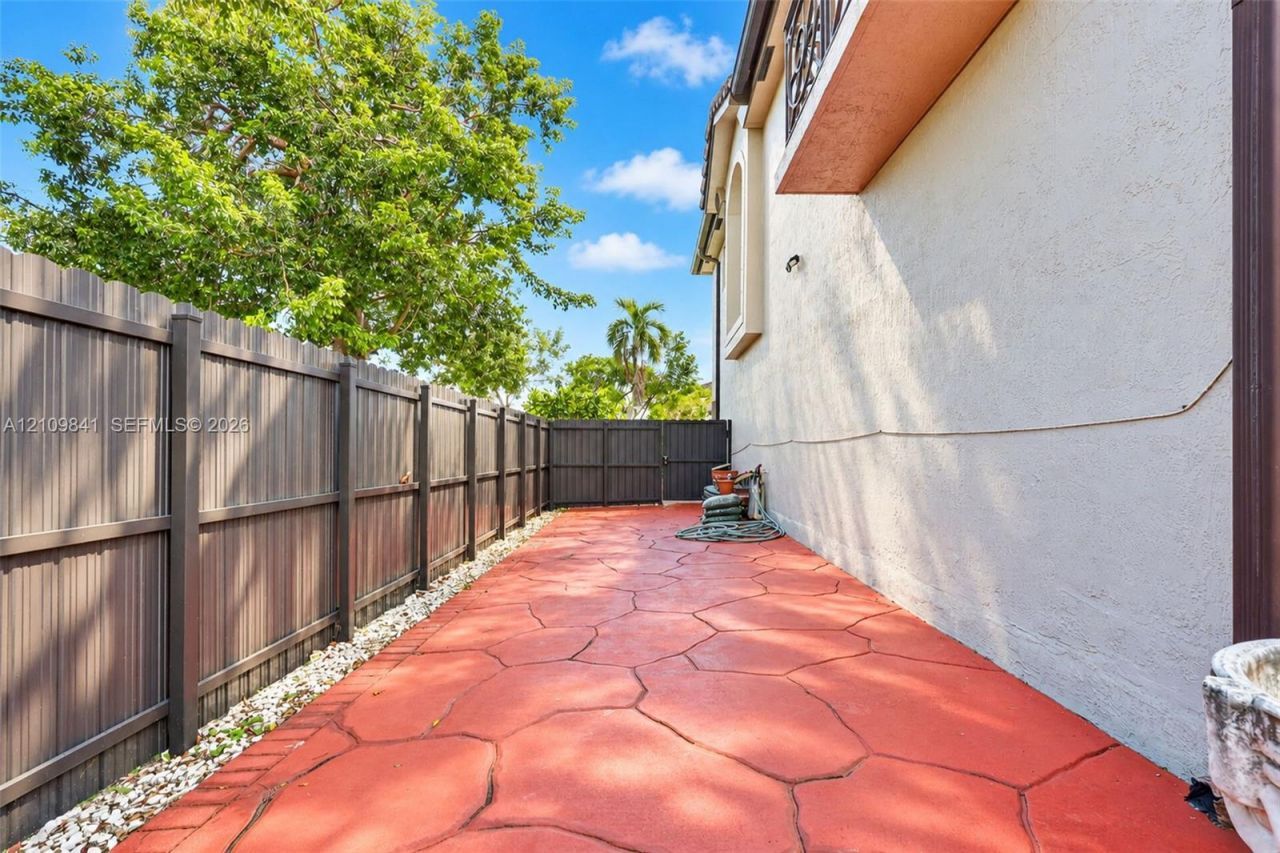 17608 SW 146th Ave , Miami, FL 33177 Photo