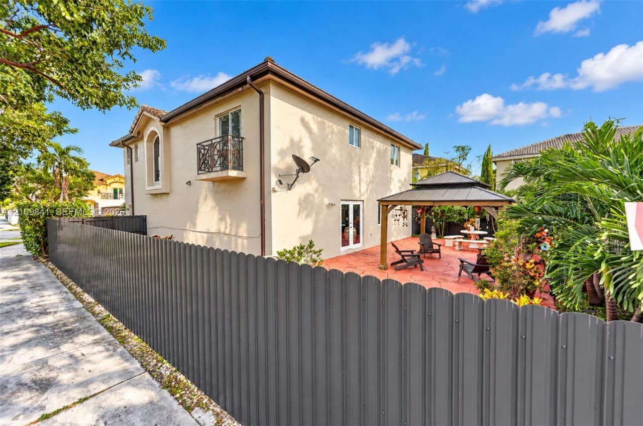 17608 SW 146th Ave , Miami, FL 33177 Photo