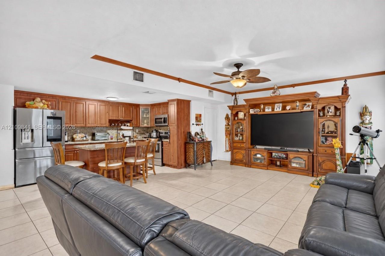 17608 SW 146th Ave , Miami, FL 33177 Photo