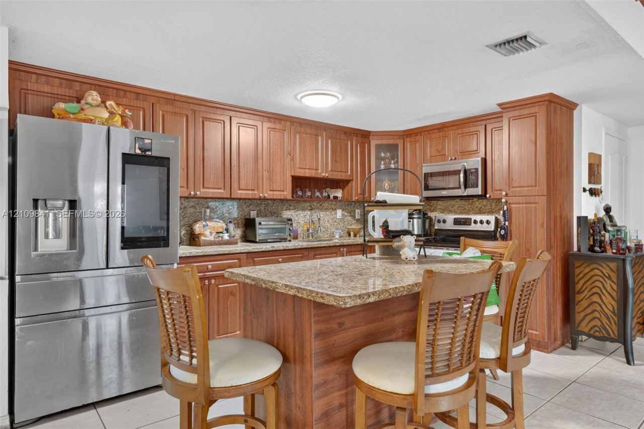17608 SW 146th Ave , Miami, FL 33177 Photo