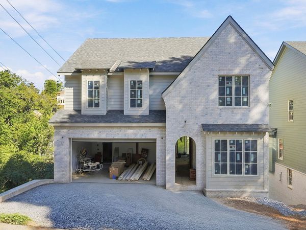 212 Delmont Street, Chattanooga, TN 37405