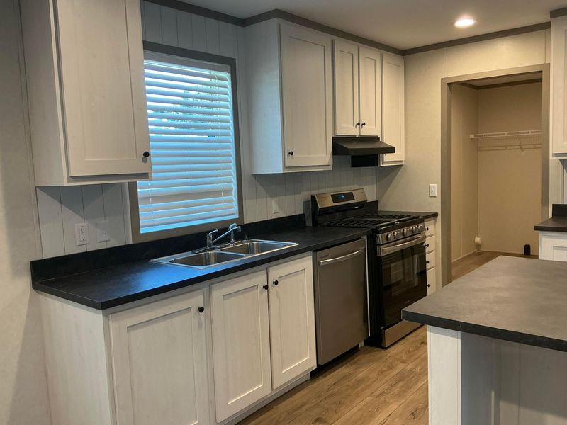 8565 Smith-Calhoun Road, Unit 170, Plain City, OH 43064 Photo 6