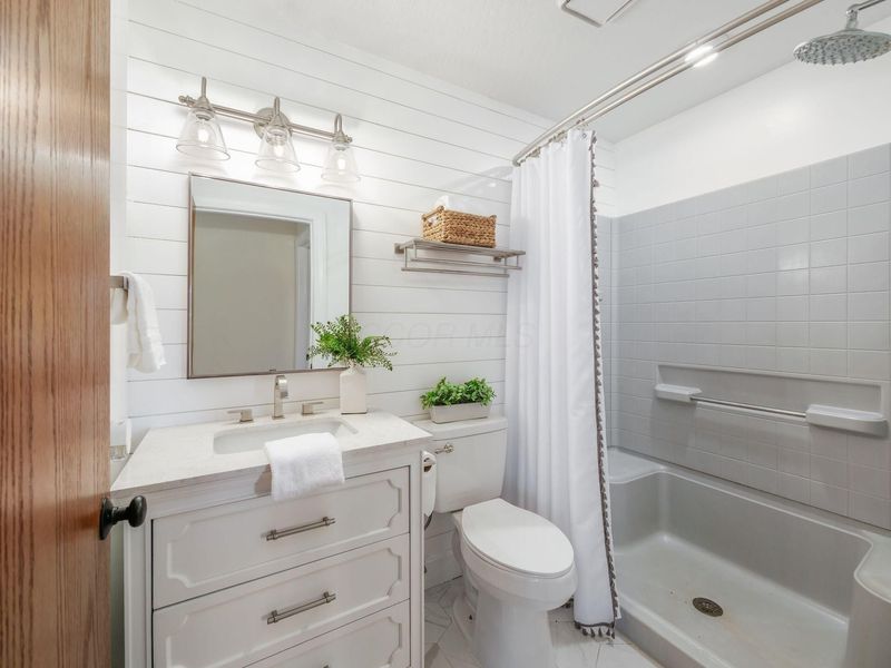 17041 Tulloss Road , Mount Vernon, OH 43050 Photo 17