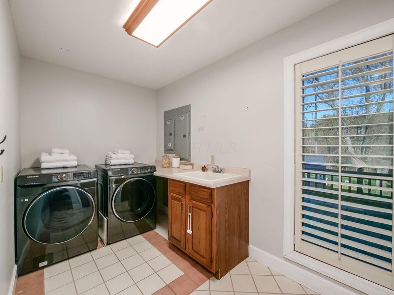 17041 Tulloss Road , Mount Vernon, OH 43050 Photo 57