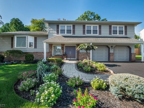 34 Reston Rd, Wayne, NJ 07470