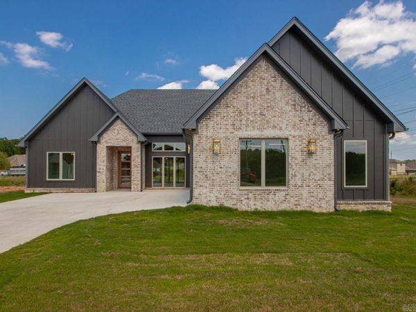 1003 Black Bass Cove, Jacksonville, AR 72076