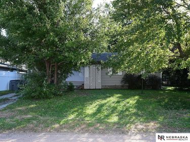 806 Colfax Avenue, Dorchester, NE 68343