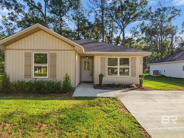 233 Viola Ave, Saraland, AL 36571