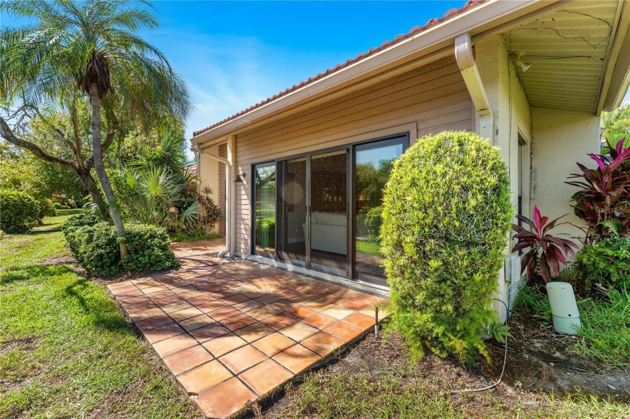 1720 Kestral Park Way S, Unit 49, Sarasota, FL 34231 Photo