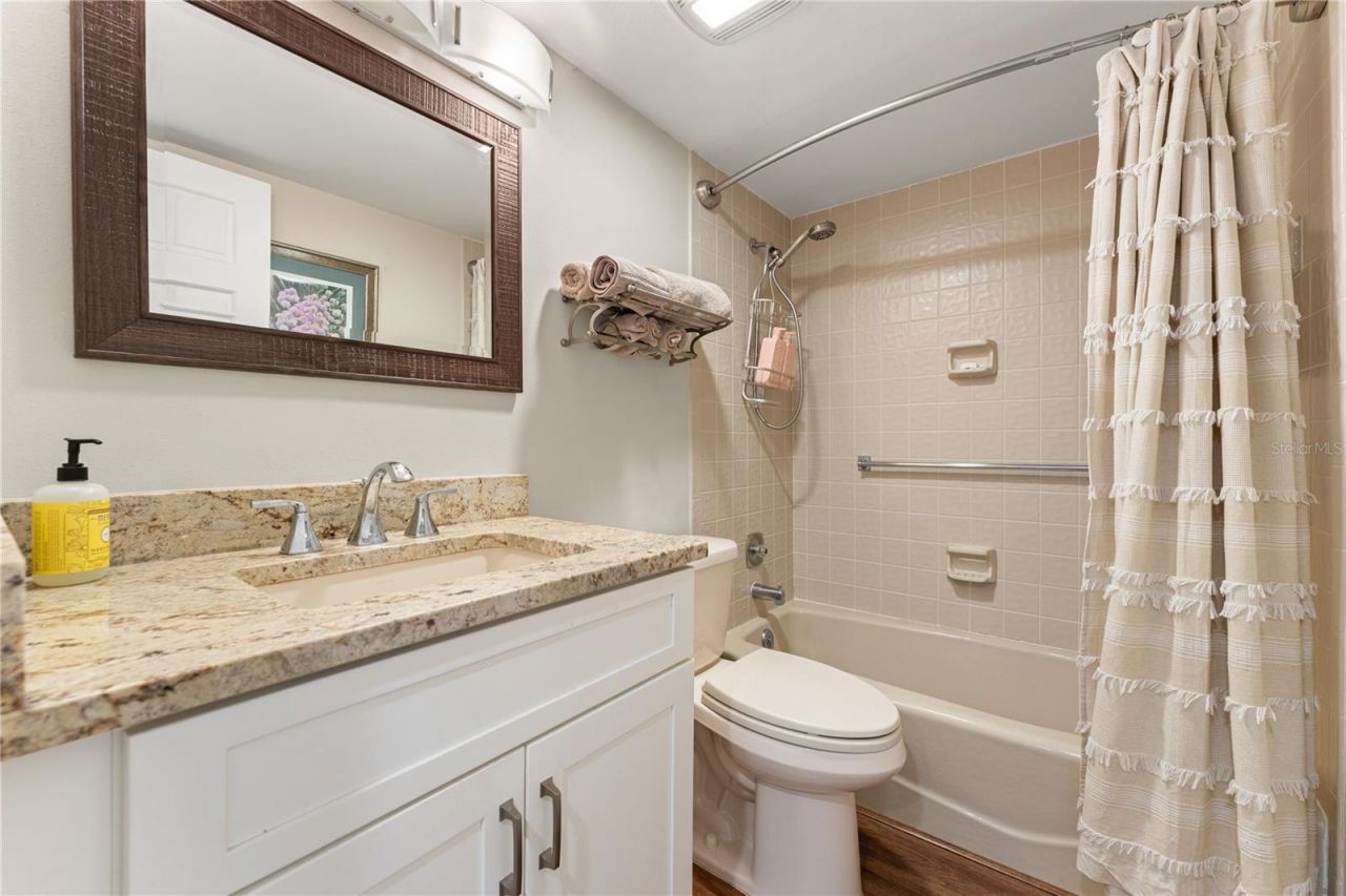 1720 Kestral Park Way S, Unit 49, Sarasota, FL 34231 Photo