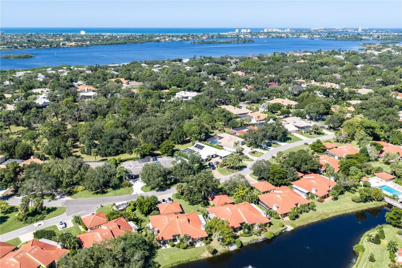 1720 Kestral Park Way S, Unit 49, Sarasota, FL 34231 Photo
