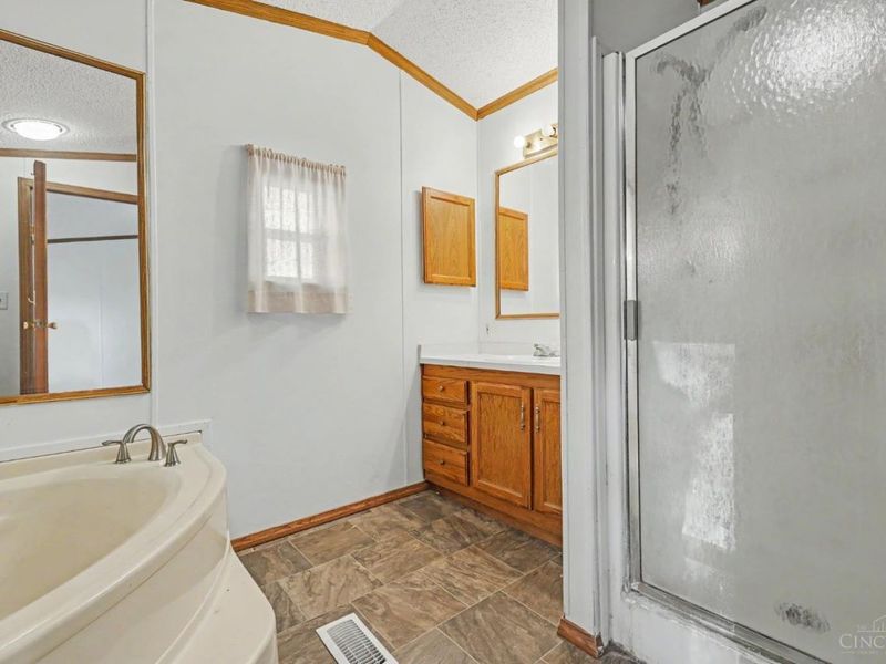9970 Horseshoe Road, Lynchburg, OH 45142 Photo 10