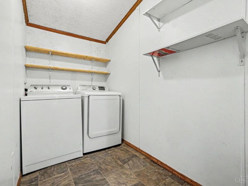9970 Horseshoe Road, Lynchburg, OH 45142 Photo 14