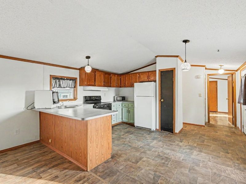 9970 Horseshoe Road, Lynchburg, OH 45142 Photo 6