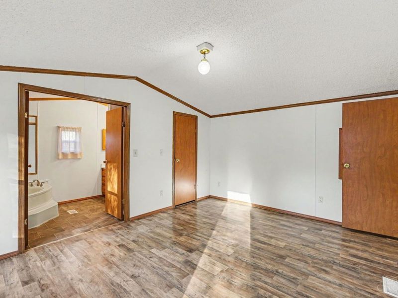 9970 Horseshoe Road, Lynchburg, OH 45142 Photo 8