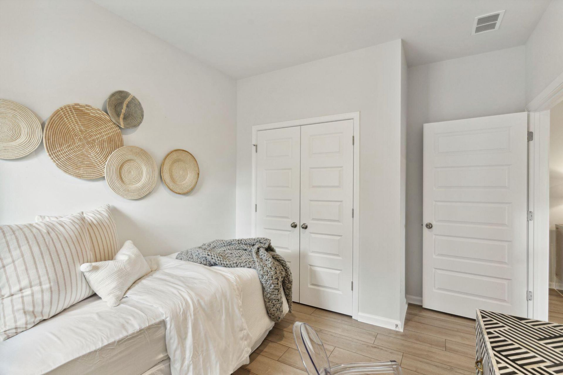 1088 Razor Clam Way Photo 8