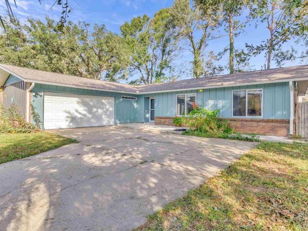 2558 Amberjack Ct, Pensacola, FL 32526