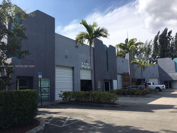 7705 NW 29th St, Unit 101, Doral, FL 33122