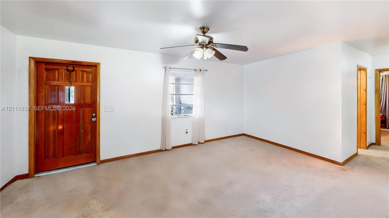 1560 NE 12th St , Homestead, FL 33033 Photo