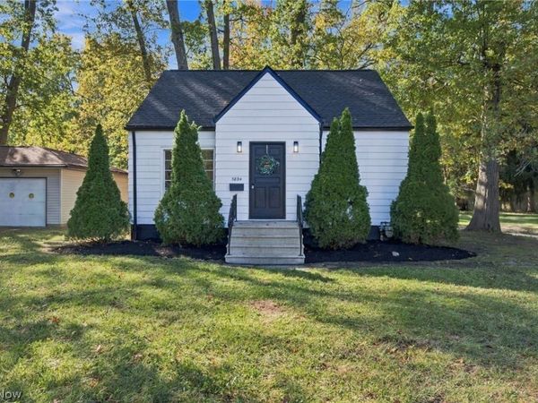 3894 Clague Road , North Olmsted, OH 44070