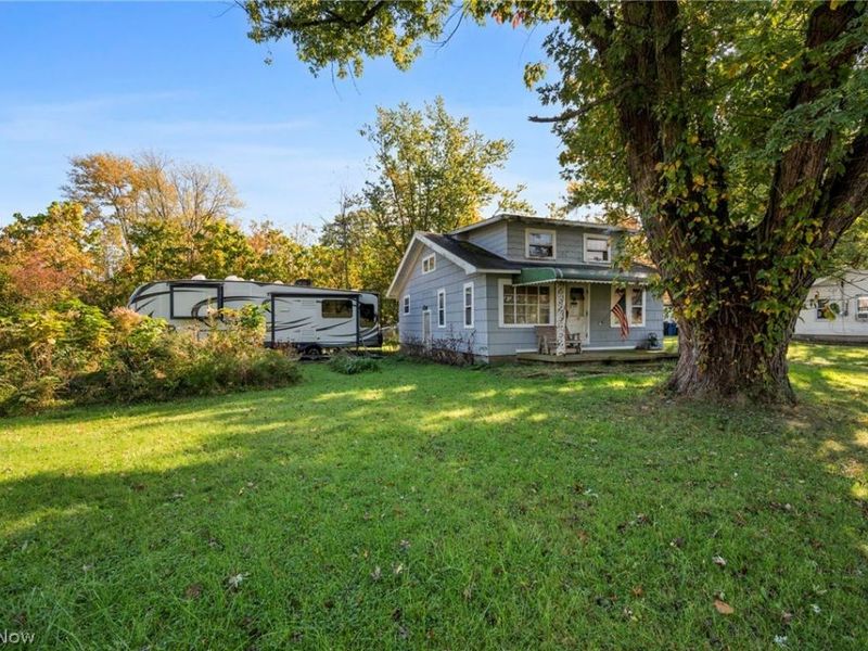 559 Pasadena Avenue, Sheffield Lake, OH 44054 Photo 3