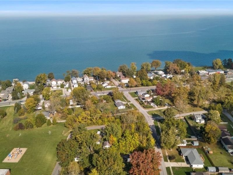 559 Pasadena Avenue, Sheffield Lake, OH 44054 Photo 8